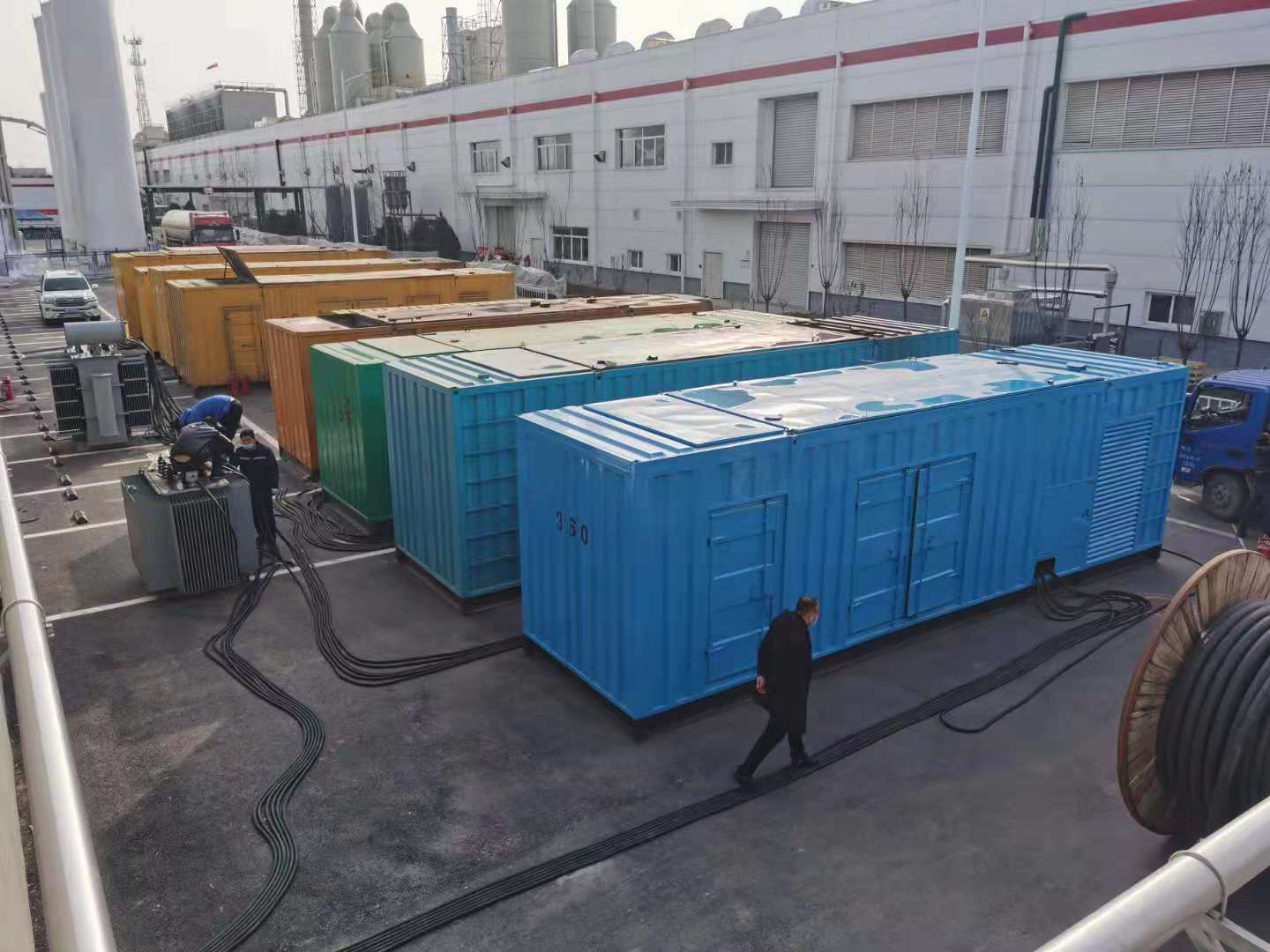 万载发电机出租-两相发电机与三相发电机有何区别?