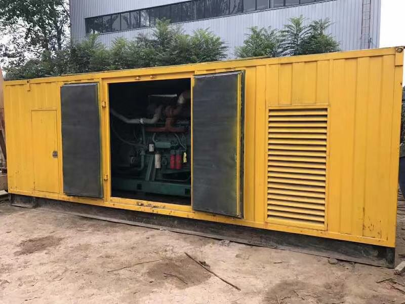 万载柴油发电机组滤清器内充满机油但压力不足如何进行故障排查？