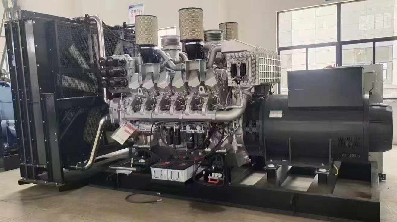 万载800KW柴油发电机组可以带动多少kw的设备？