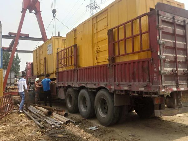 万载更换水冷式机油散热器密封件的操作步骤是怎样的？