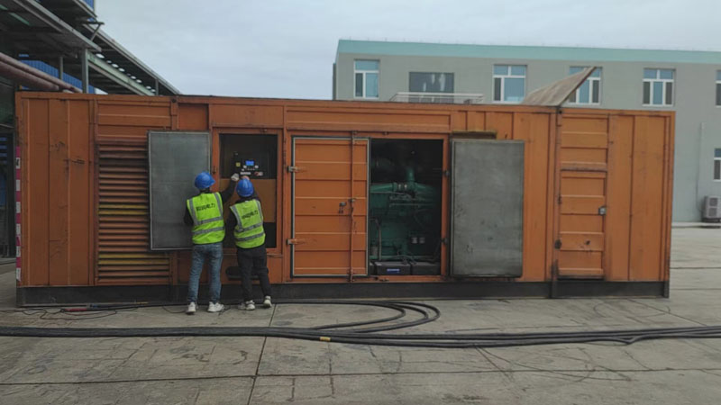 万载如何检查柴油发电机组的机油油位？